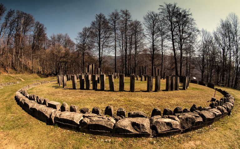 Sarmizegetusa_Regia_(Grigore_Roibu)