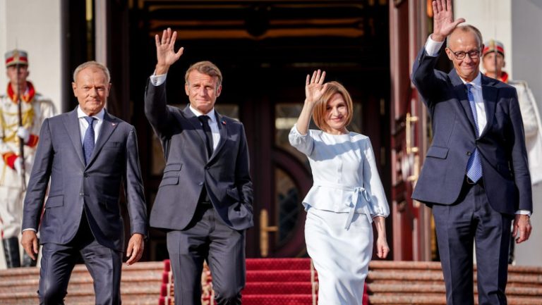 OTI2NDI1ZTgyY2I2NmY2YjY5Y2M1MTRlMTdjYjcxNA==.thumb