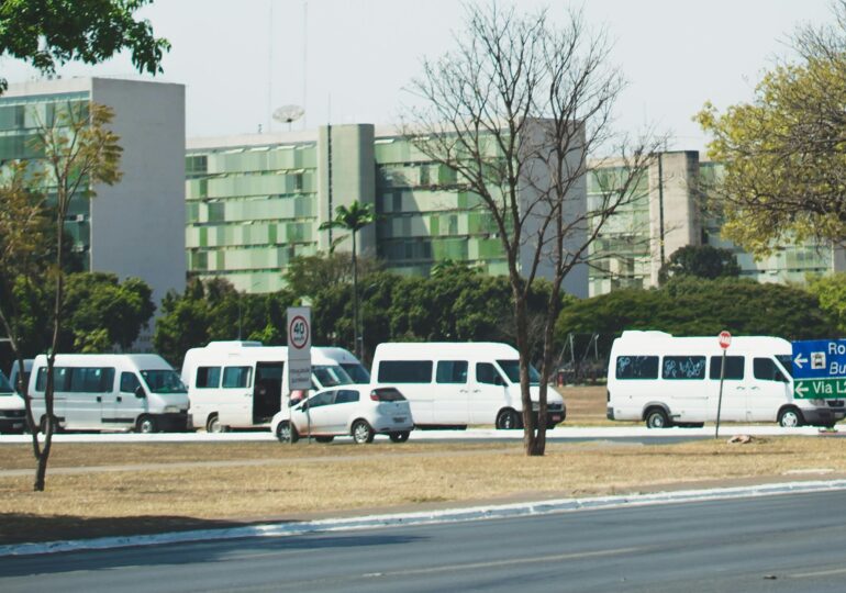 microbuze-1-pexels-matheusnatan-2847636-770x540