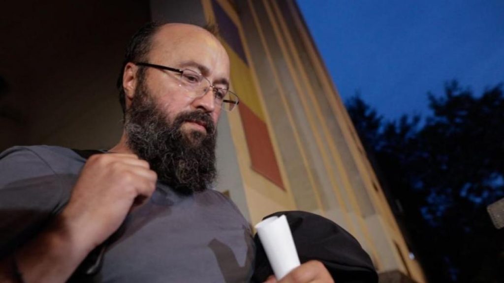 fostul-preot-visarion-alexa-a-fost-condamnat-definitiv-la-inchisoare-cu-suspendare-pentru-agresiune-sexuala-1008396