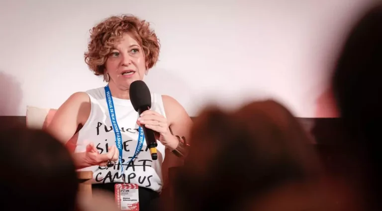 cum-se-apara-oana-gheorghiu-dupa-ce-grindeanu-i-a-cerut-lui-bolojan-sa-nu-fie-numita-vicepremier-din-cauza-postarilor-anti-trump-e1761727493420