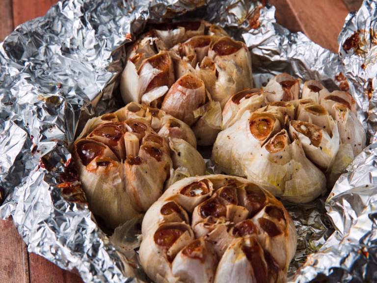 delish-roasted-garlic-horizontal-1532986538