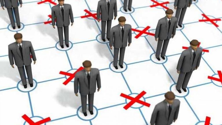 noi-restructurari-in-ministerul-economiei-guvernul-pregateste-concedierea-a-10-500-de-bugetari-207915