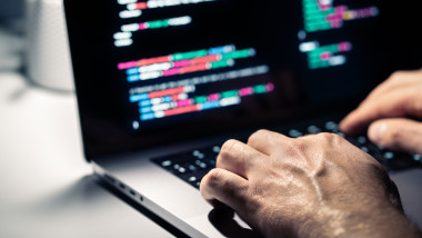 PWJiMzUyODA0NzRiODVkMzM2MDRiMTdlY2FlNTJlYWVi.thumb