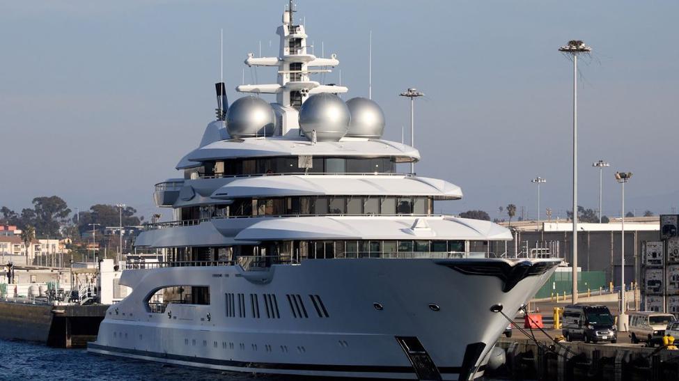 amadea-iahtul-de-lux-confiscat-de-la-oligarhul-rus-suleiman-kerimov