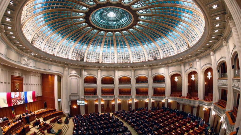 esec-pentru-nicusor-dan-legea-vexler-a-fost-adoptata-in-forma-initiala-cererile-presedintelui-au-fost-respinse-1032074