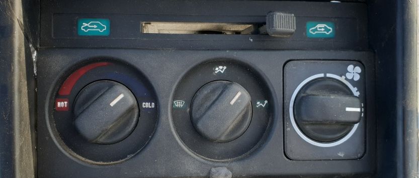 panou-comanda-clima-ac-dacia-supernova